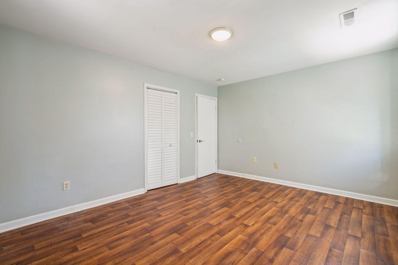 13-15 Norman Street Photo 40