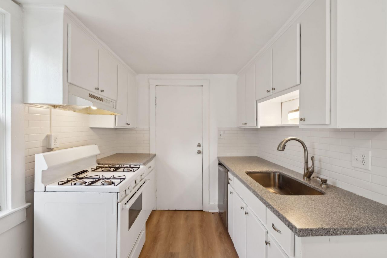 13-15 Norman Street Photo 9