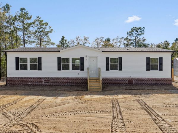 39 Bellini Road, DeFuniak Springs, FL 32433