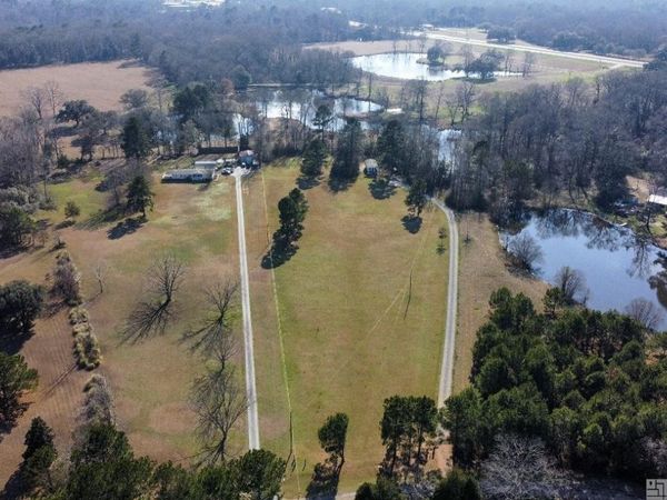 10006 Trails End Rd, St Francisville, LA 70775