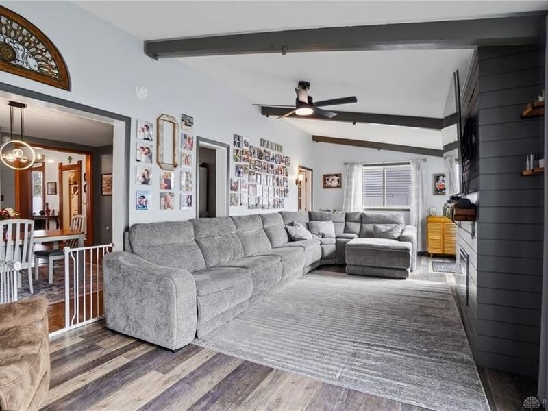 135 N Main Street, Mechanicsburg, OH 43044 Photo 12