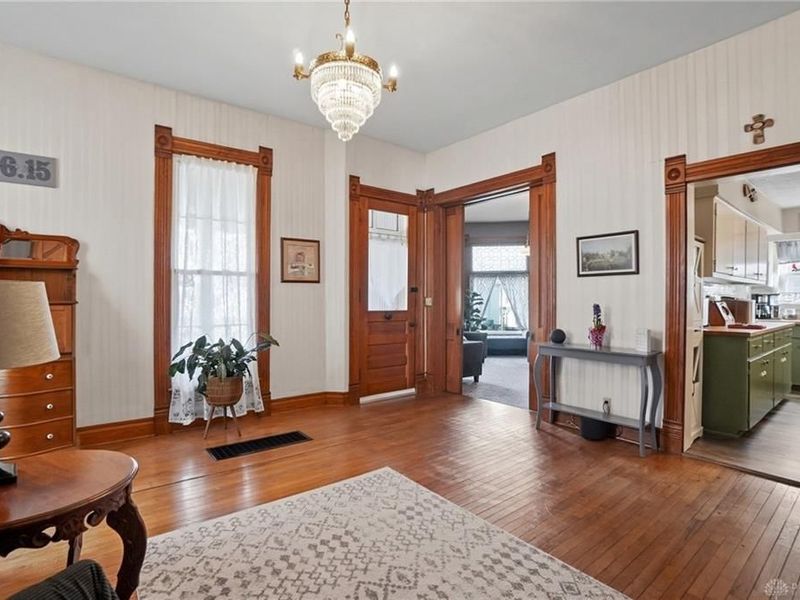 135 N Main Street, Mechanicsburg, OH 43044 Photo 5