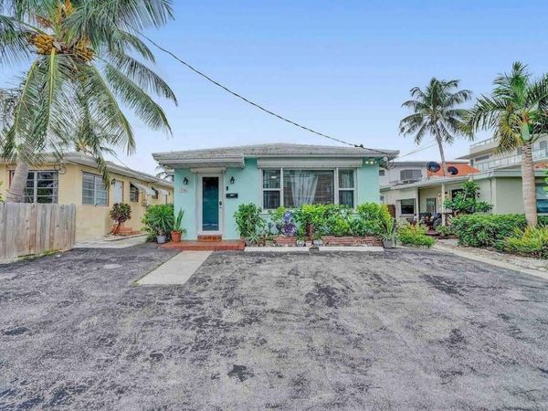326 Walnut St, Hollywood, FL 33019