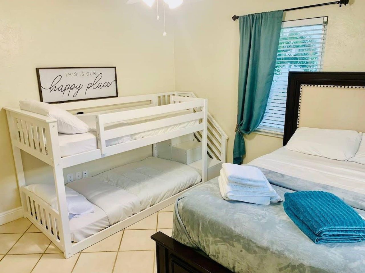 326 Walnut St, Hollywood, FL 33019 Photo