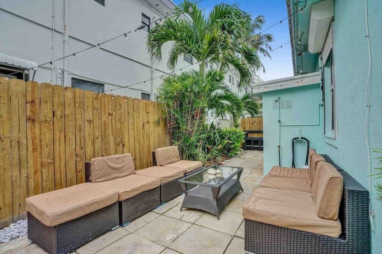 326 Walnut St, Hollywood, FL 33019 Photo