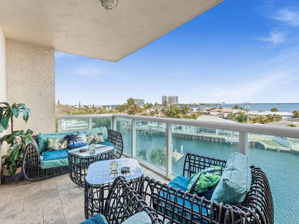 2650 Lake Shore Drive, Unit 401, Riviera Beach, FL 33404