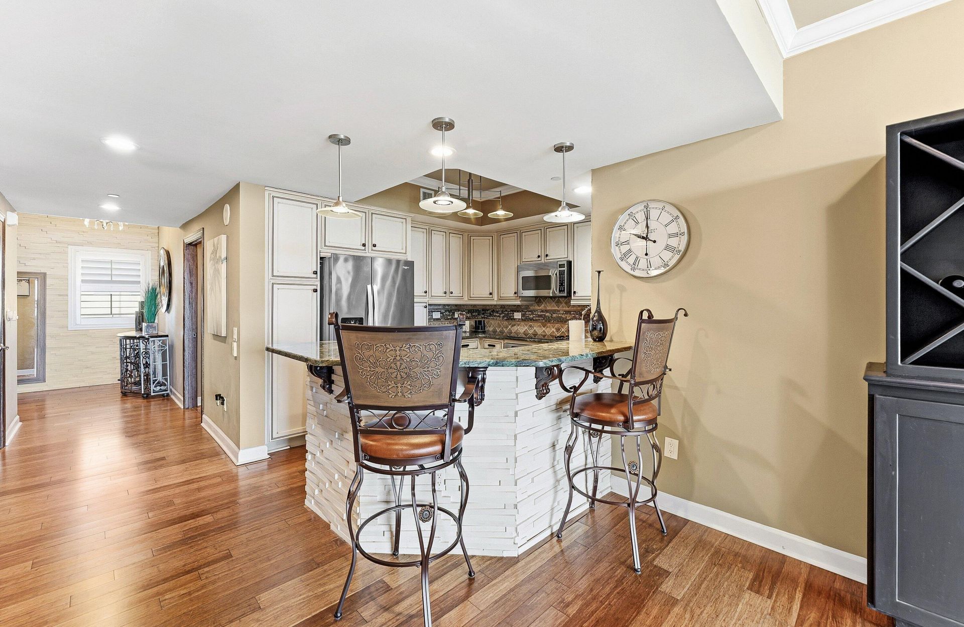 2650 Lake Shore Drive, Unit 401, Riviera Beach, FL 33404 Photo