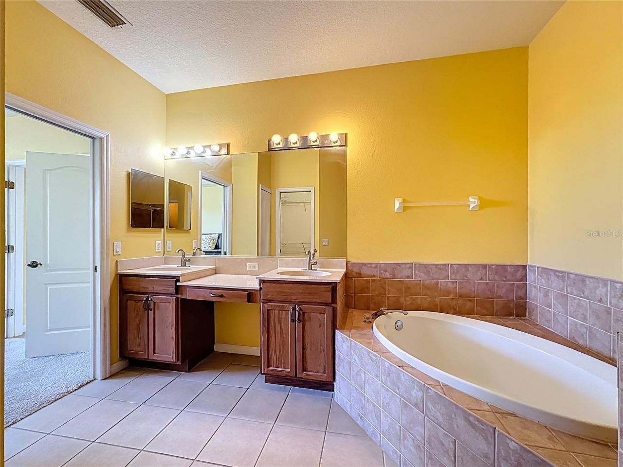 5609 Spanish Point Court, Palmetto, FL 34221 Photo