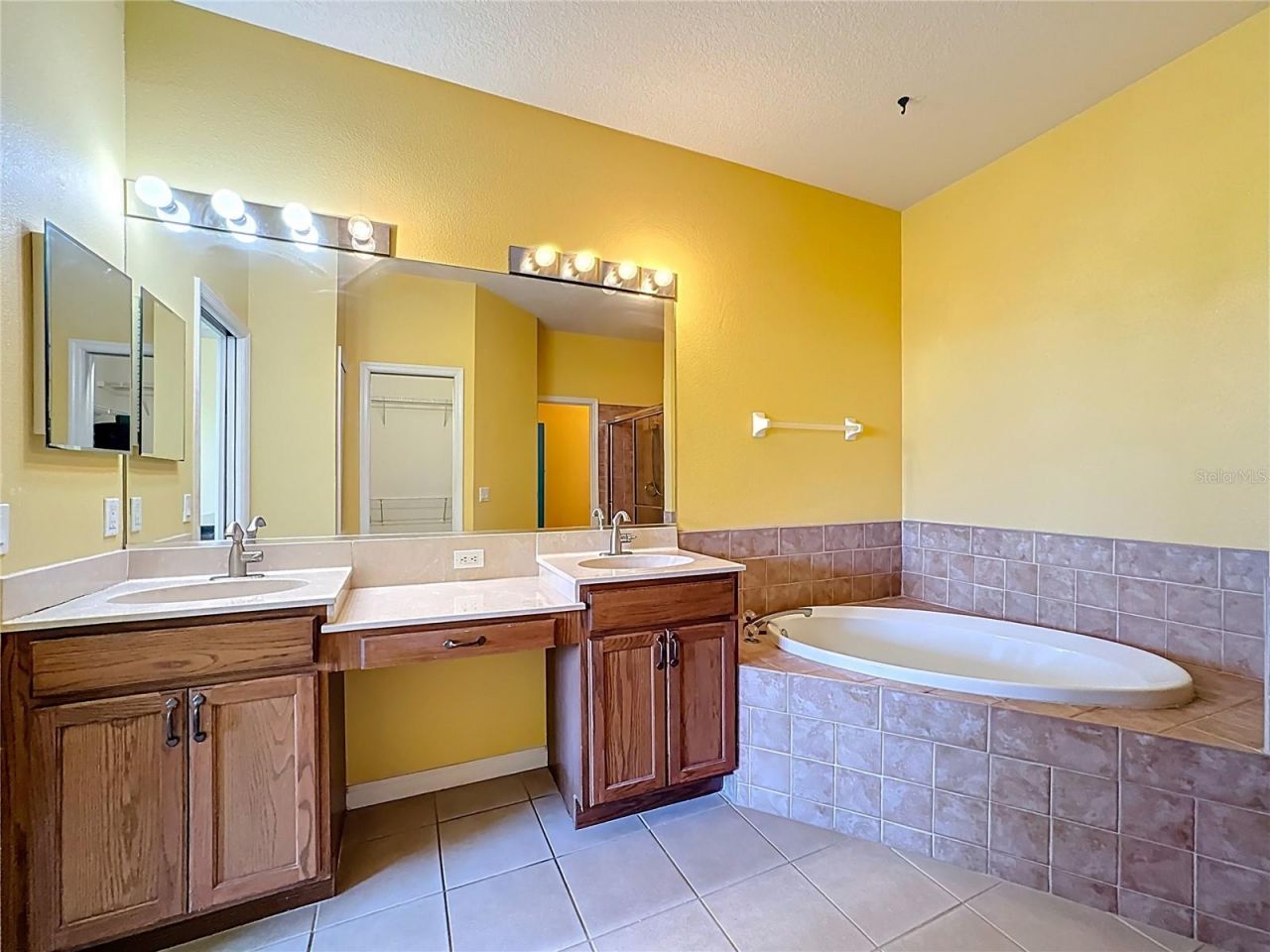 5609 Spanish Point Court, Palmetto, FL 34221 Photo