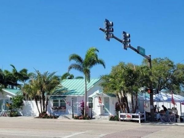 3351 BAHIA VISTA STREET, SARASOTA, FL 34239