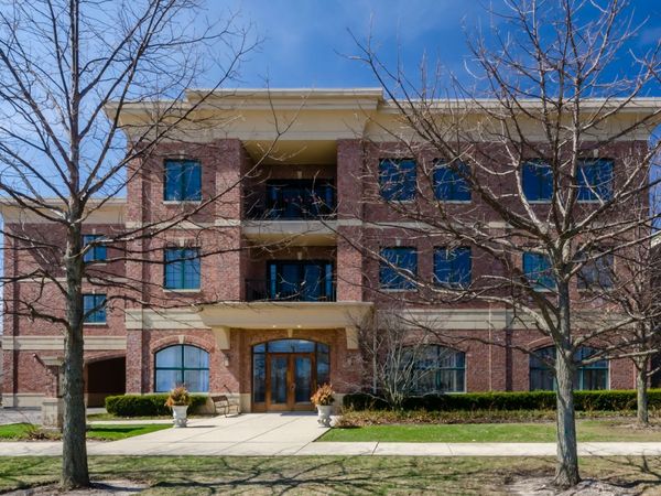 3556 WESTERN Avenue, Highland Park, IL 60035