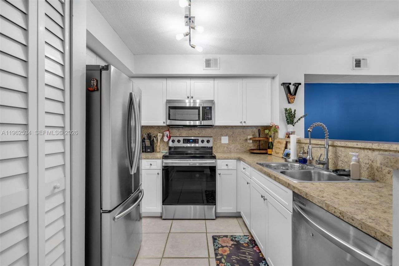 12178 Saint Andrews Pl, Unit 205, Miramar, FL 33025 Photo