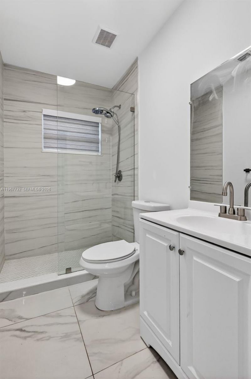 574 NW 98th St, Miami, FL 33150 Photo