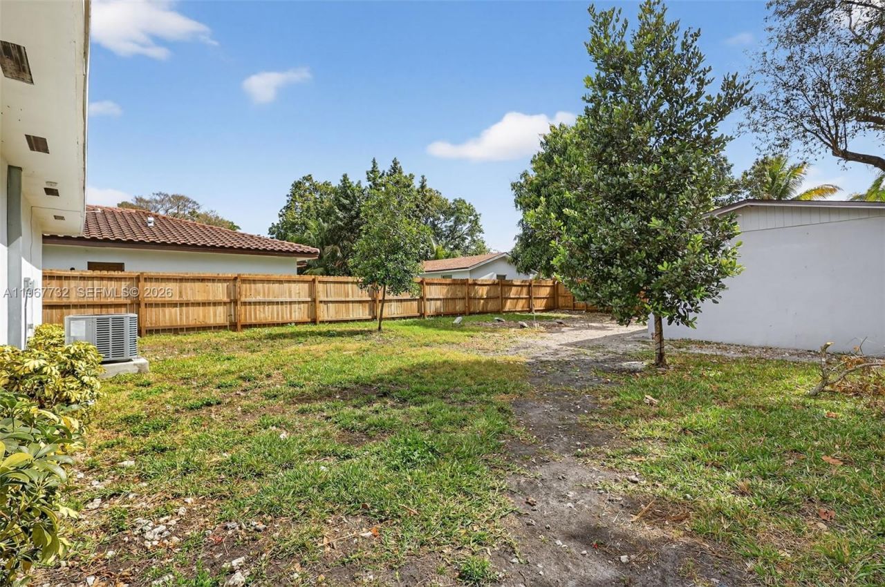 574 NW 98th St, Miami, FL 33150 Photo