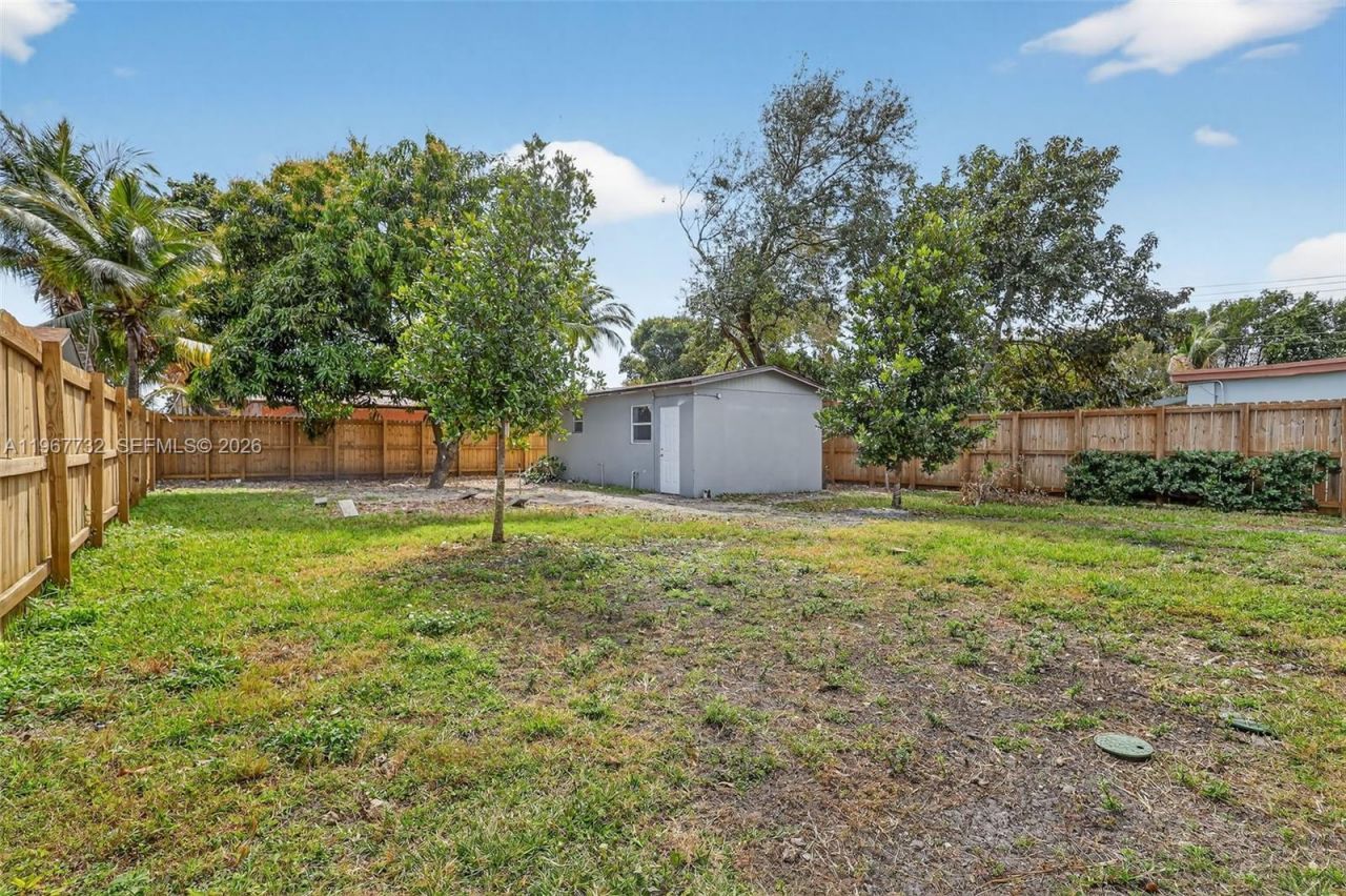 574 NW 98th St, Miami, FL 33150 Photo