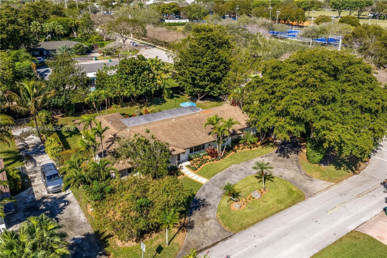 15200 SW 77th Ct , Palmetto Bay, FL 33157 Photo