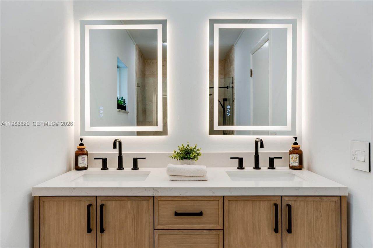 15200 SW 77th Ct , Palmetto Bay, FL 33157 Photo