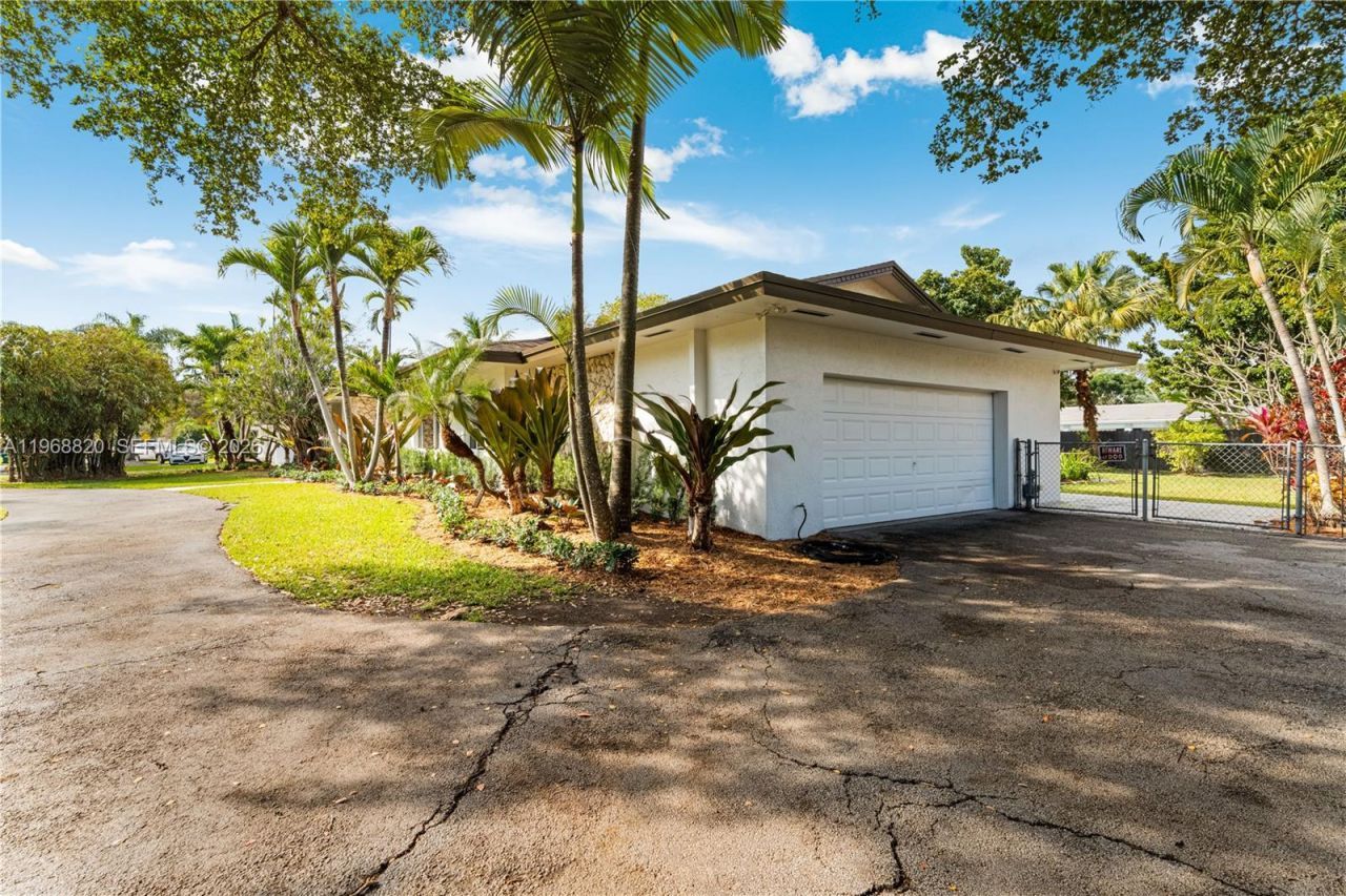 15200 SW 77th Ct , Palmetto Bay, FL 33157 Photo