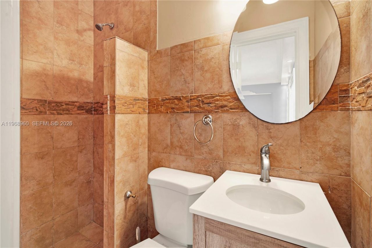 2001 SW 37th Ave, Miami, FL 33145 Photo