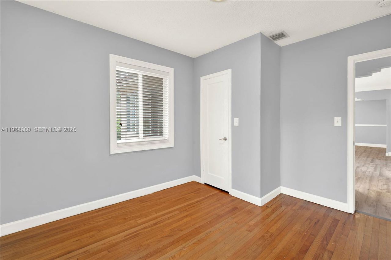 2001 SW 37th Ave, Miami, FL 33145 Photo