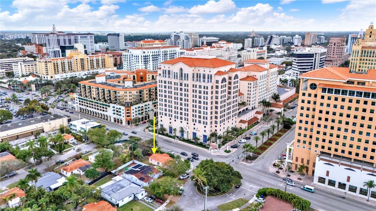 2001 SW 37th Ave, Miami, FL 33145 Photo