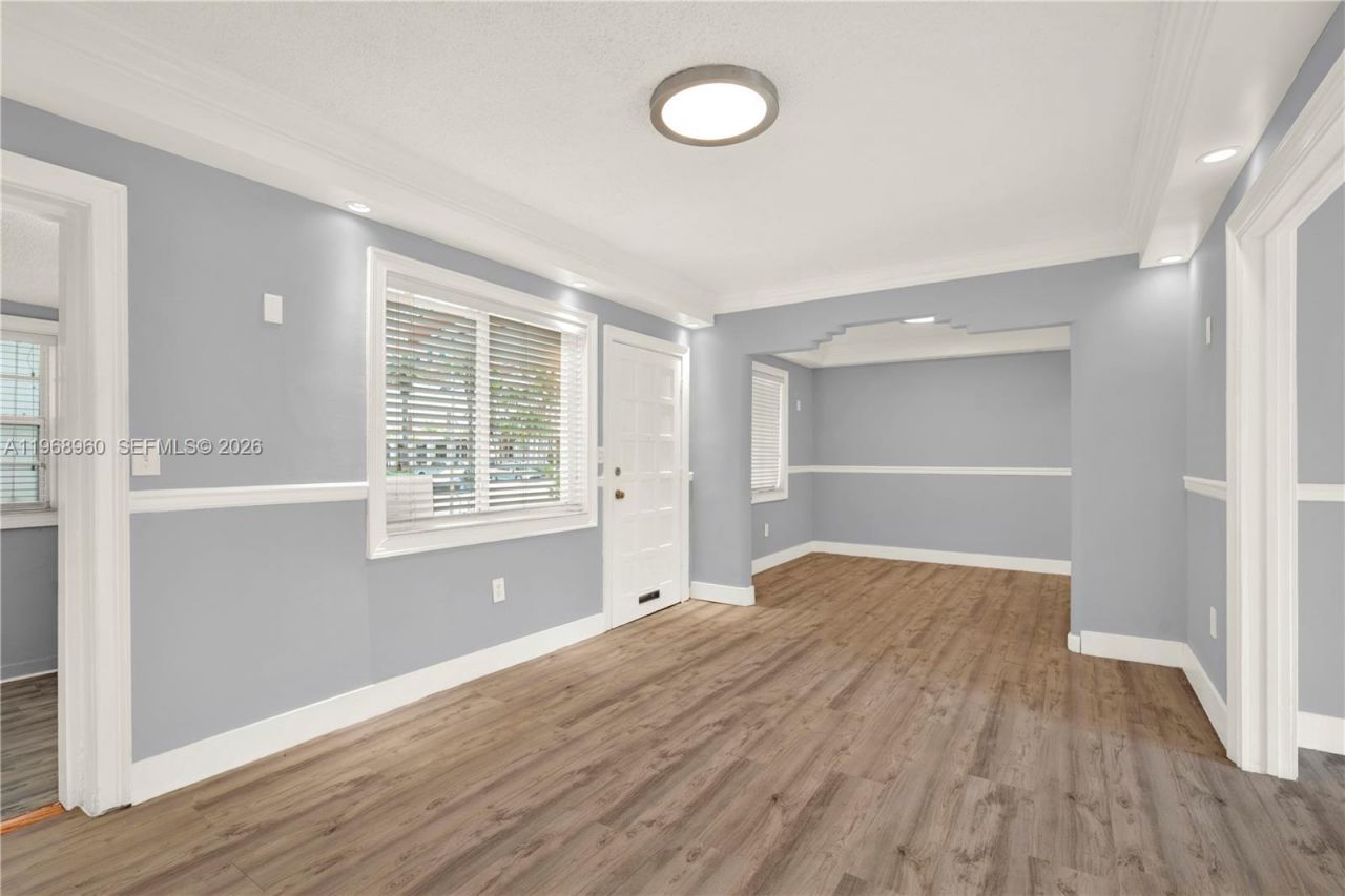 2001 SW 37th Ave, Miami, FL 33145 Photo