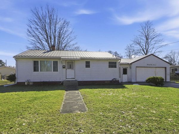 2311 Sunnyside Drive, Elkhart, IN 46516