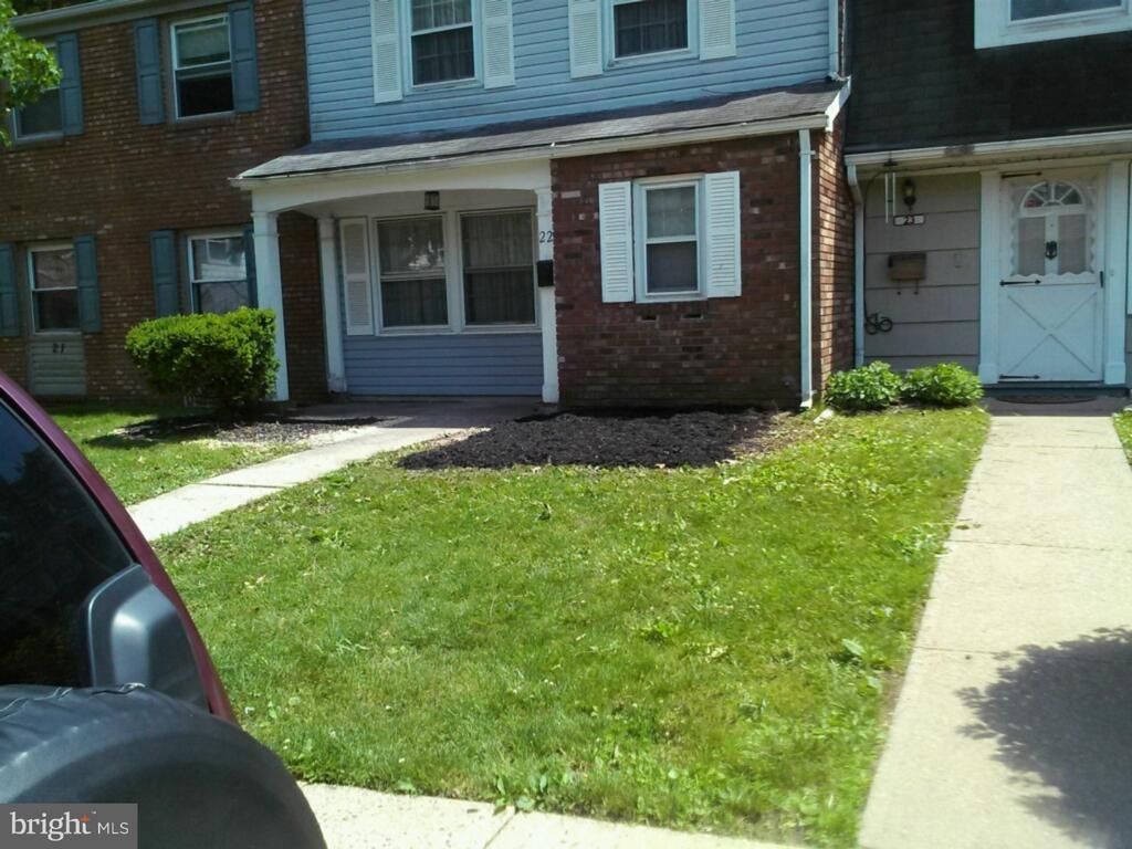 22 Roxborough Place, Willingboro, NJ 08046 Main Photo