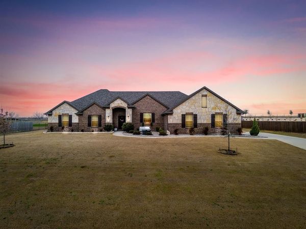 161 Highgate Drive, Venus, TX 76084