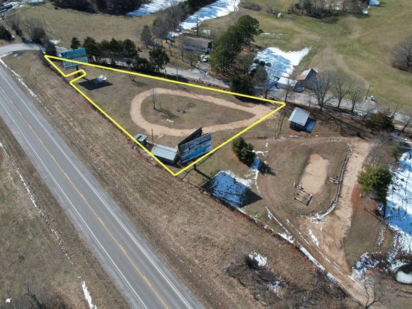 000 Stones Lane, Spokane, MO 65754