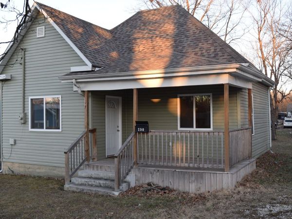 2340 N Kellett Avenue , Springfield, MO 65803