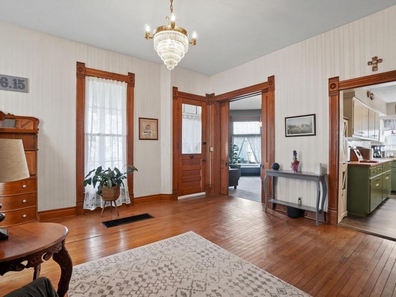 135 N Main Street, Mechanicsburg, OH 43044 Photo 5