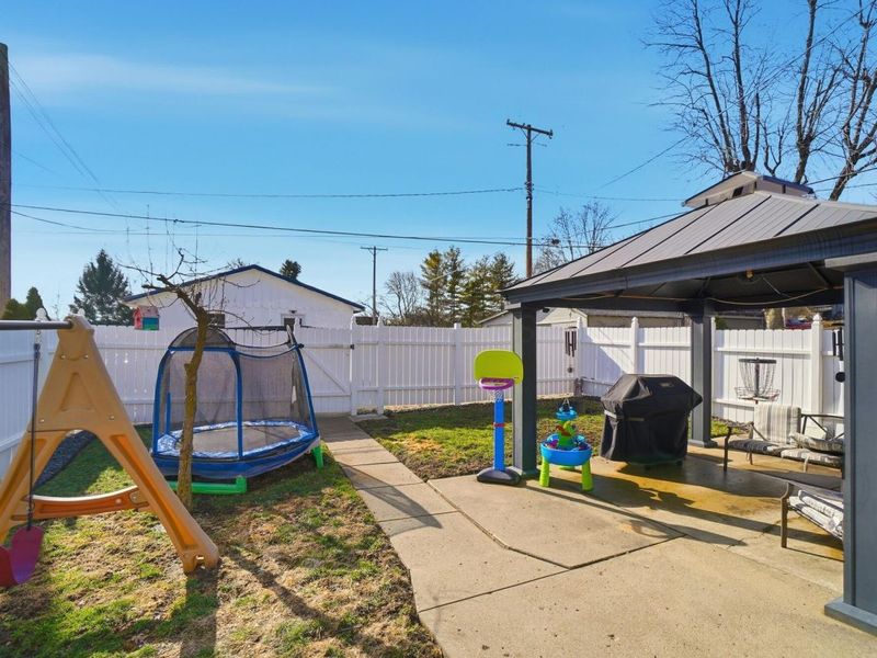 135 N Main Street, Mechanicsburg, OH 43044 Photo 51