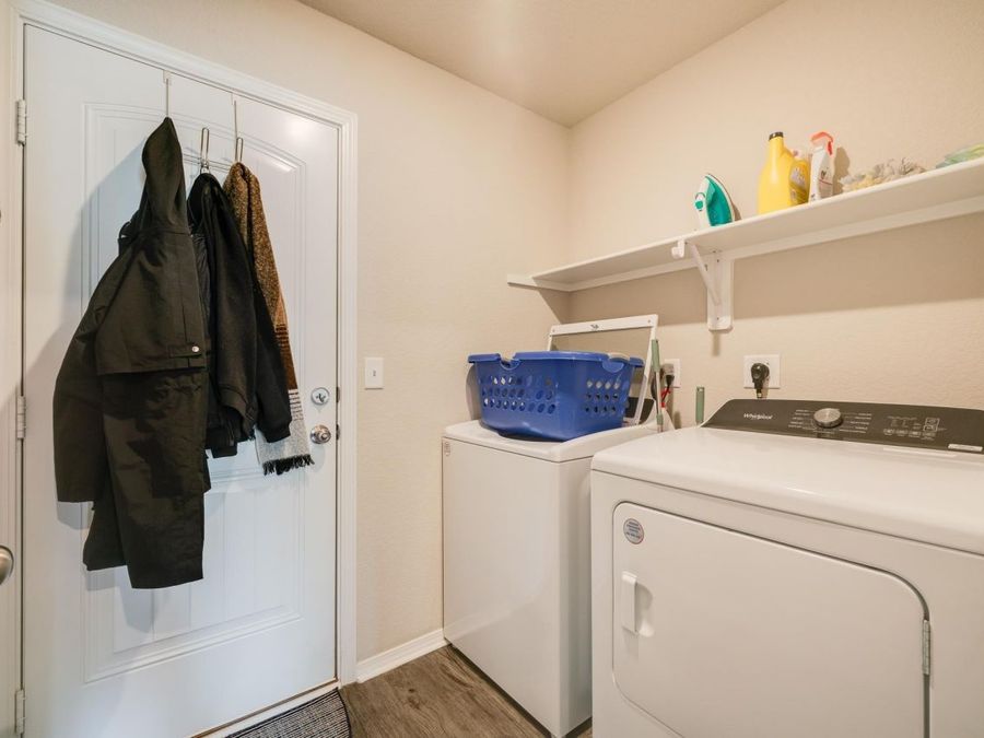 Property Image 28