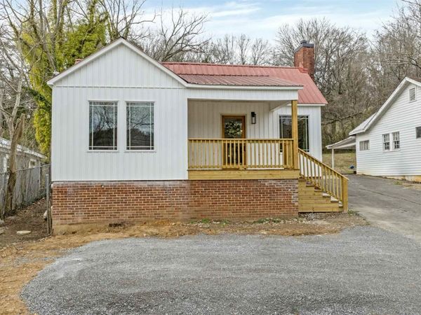 708 Forest Avenue NW, Fort Payne, AL 35967