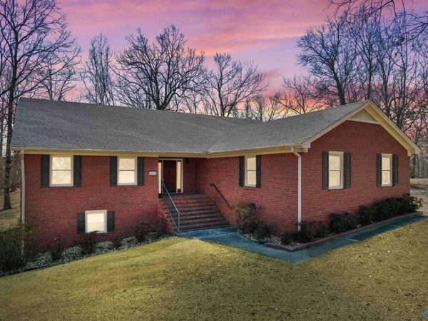 2050 Hickory Trail NE, Arab, AL 35016