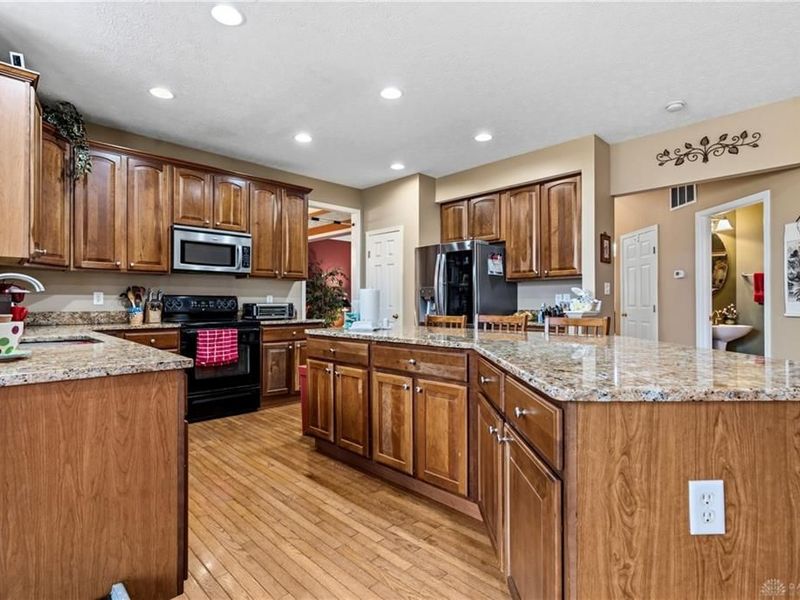 2432 Forest Oaks Drive, Beavercreek, OH 45431 Photo 22