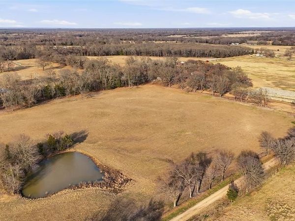 36200 County Line Road , Sumner, TX 75486