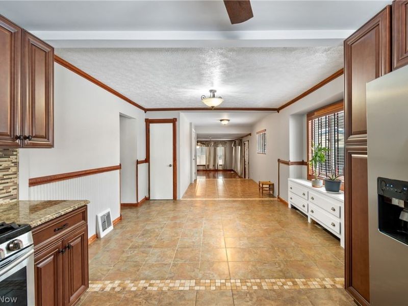 1649 Betz Road, Akron, OH 44306 Photo 13