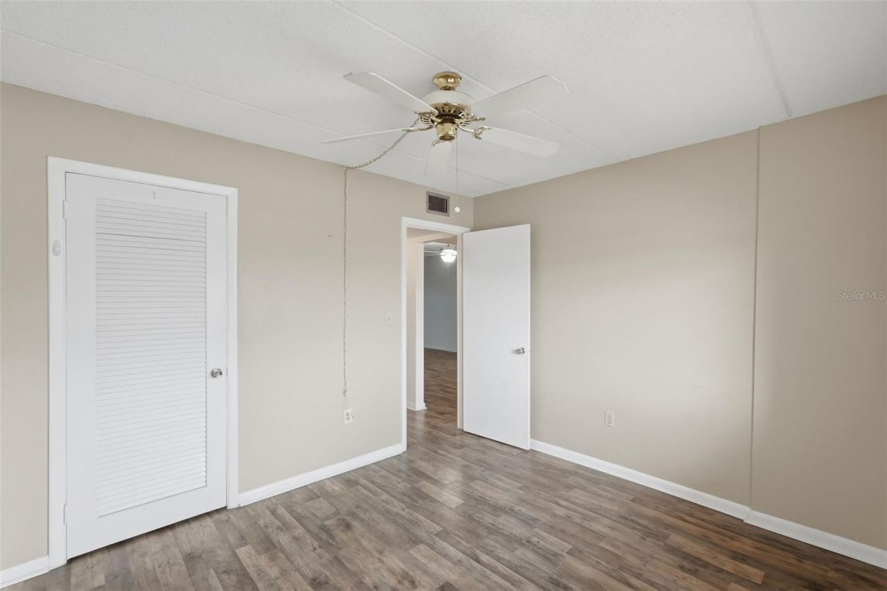 4435 1st Street Ne, Unit 205, Saint Petersburg, FL 33703 Photo