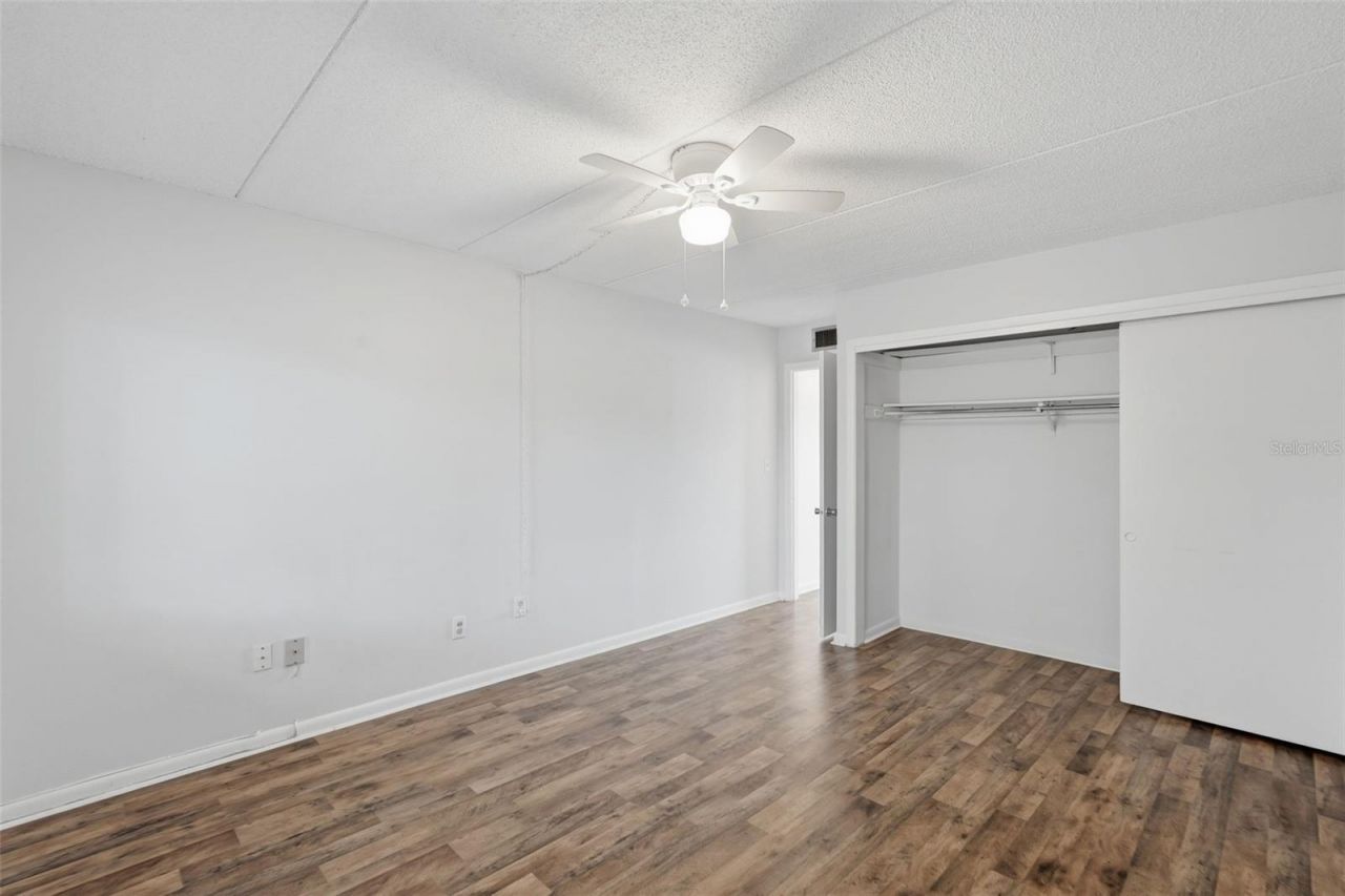 4435 1st Street Ne, Unit 205, Saint Petersburg, FL 33703 Photo