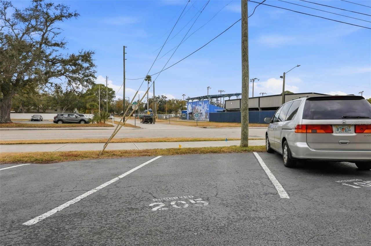 4435 1st Street Ne, Unit 205, Saint Petersburg, FL 33703 Photo