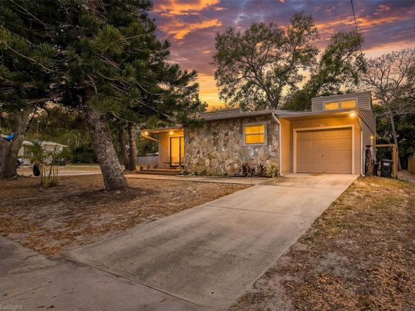 724 VIRGINIA AVENUE, TARPON SPRINGS, FL 34689