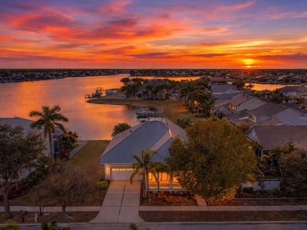 423 MANNS HARBOR DRIVE, APOLLO BEACH, FL 33572