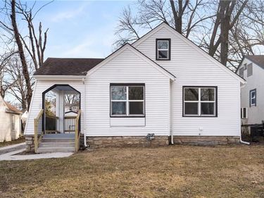 1421 E 77th Street, Kansas City, MO 64131