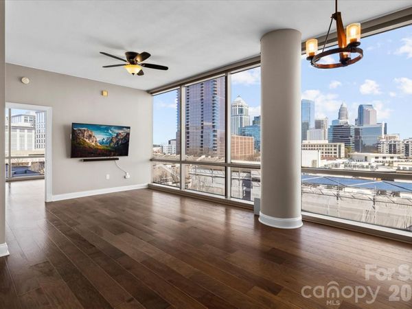 315 Arlington Avenue, Unit 906, Charlotte, NC 28203