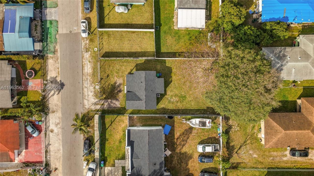 1751 NW 76th St , Miami, FL 33147 Photo