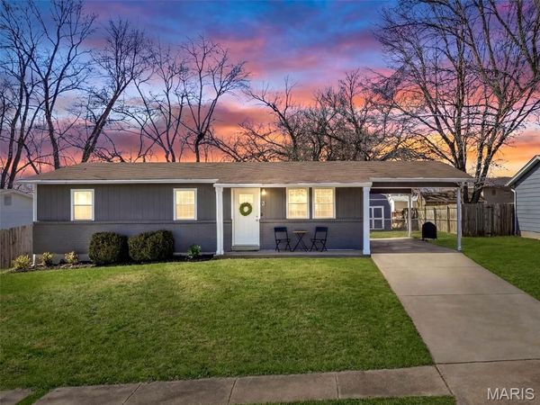 5 Cedar Court, St Charles, MO 63301