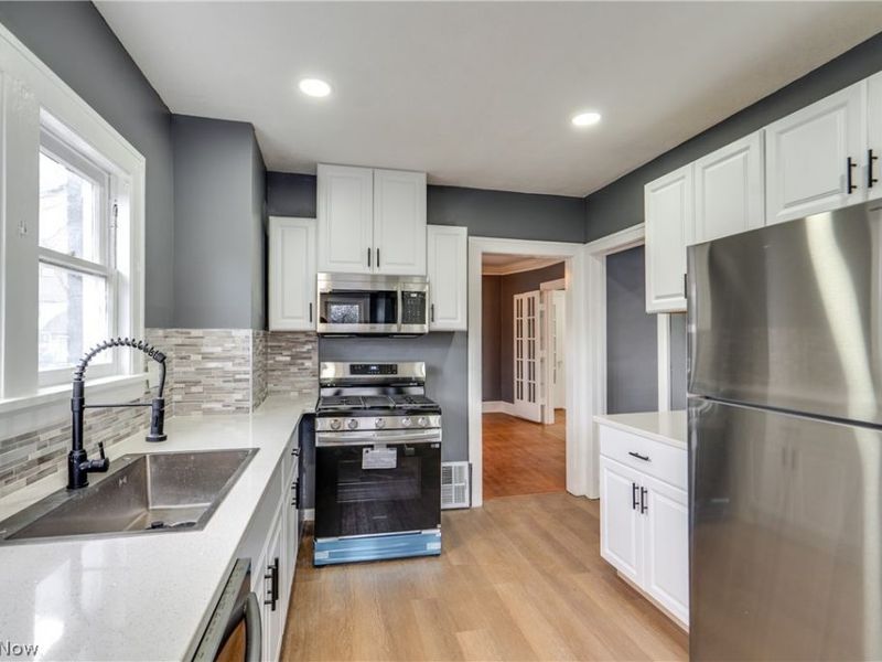 10218 Joan Avenue, Cleveland, OH 44111 Photo 13