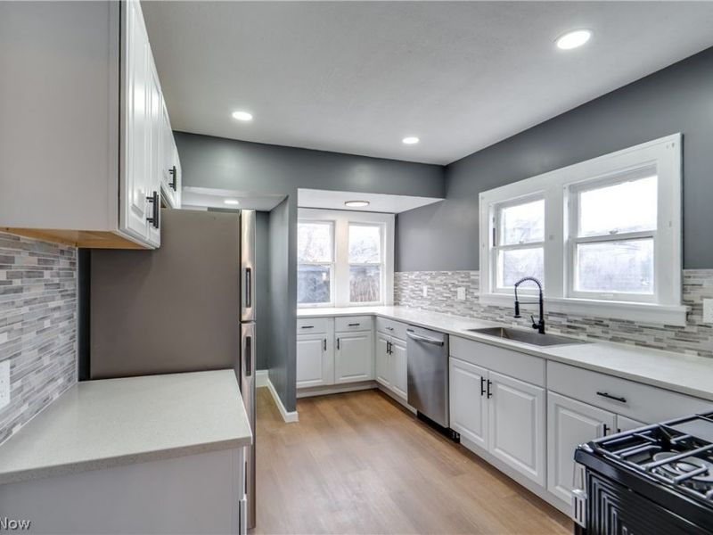 10218 Joan Avenue, Cleveland, OH 44111 Photo 14